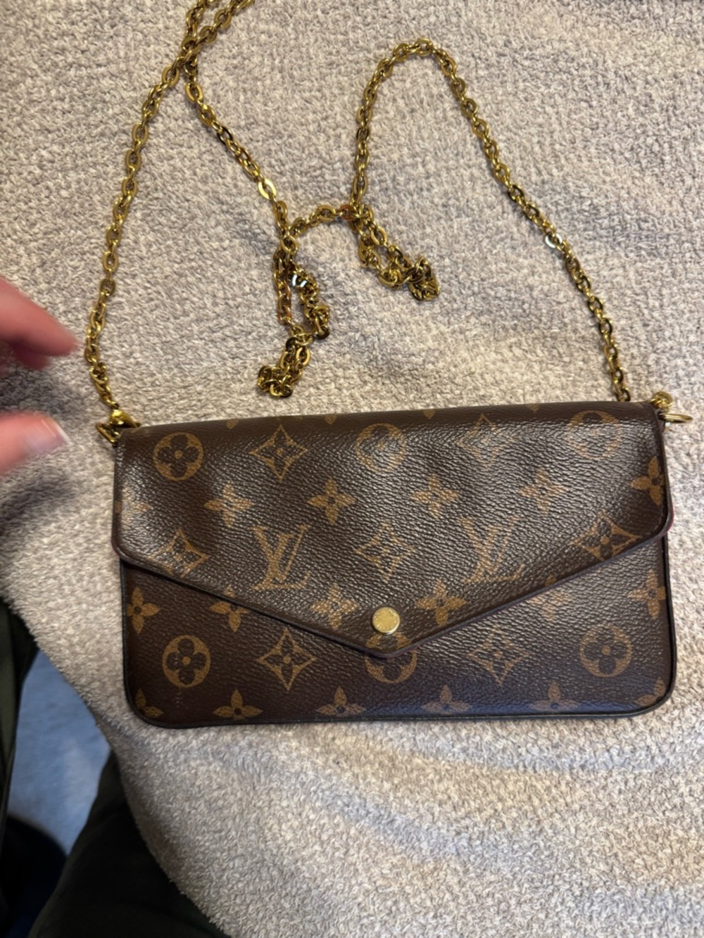 Louis Vuitton Brown Monogram Crossbody Wallet with Gold Chain - Picture 4 of 6